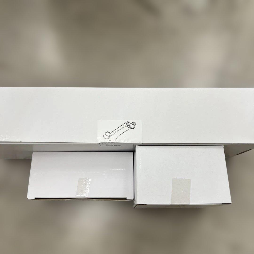 511121サンワサプライ垂直液晶モニターアーム(壁面用) CR-LA1004N