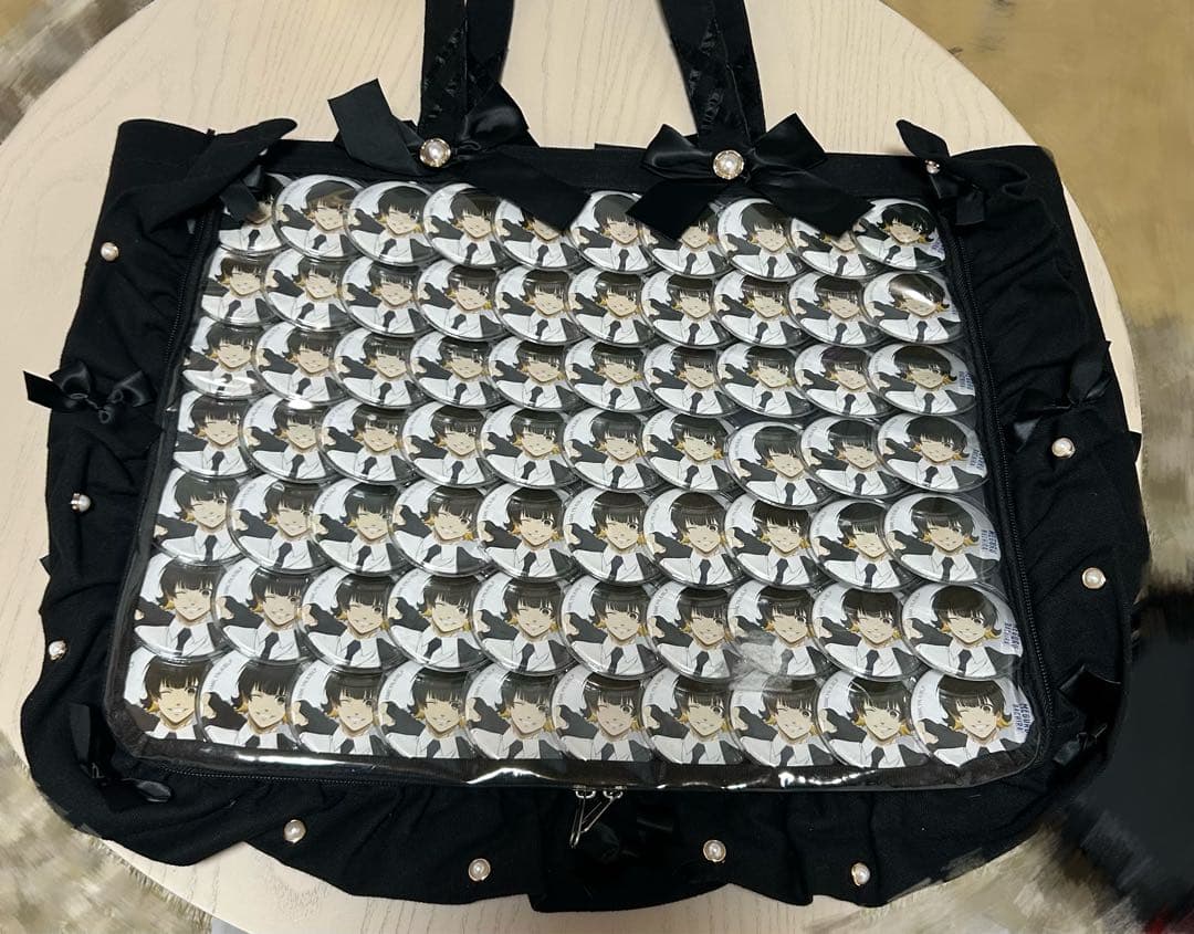 ブルーロック　蜂楽廻　缶バッチ80個　ベースヤード