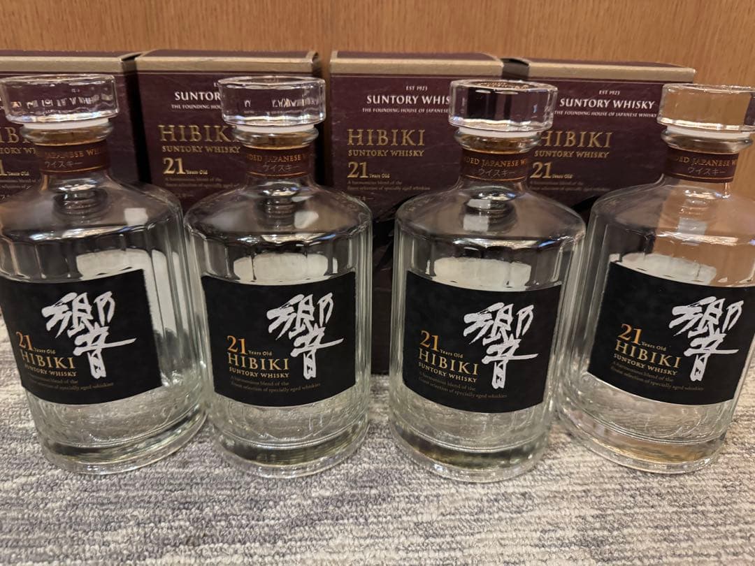 響 21年 ウイスキー 空瓶　化粧箱付き　4本セット