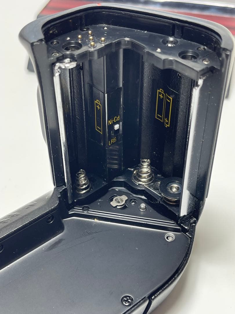 Nikon MB-21バッテリーグリップ