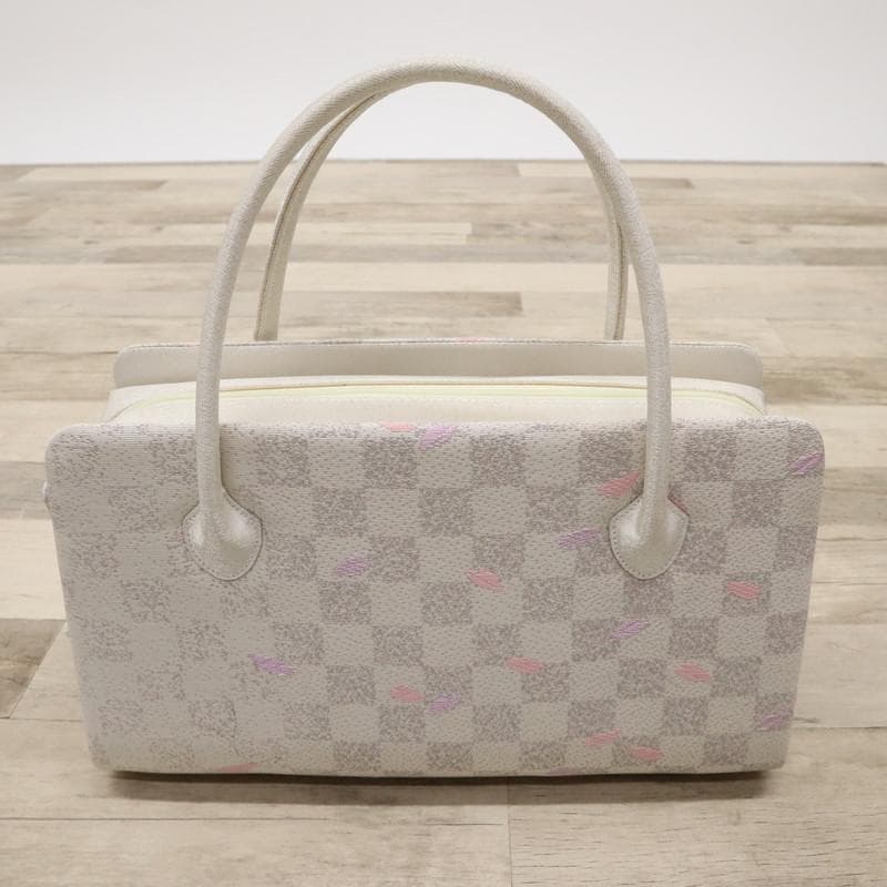 《和装バッグ◆利休バッグ■白地に市松模様■桜花びら刺繍＊着物♪和装Z7-21》