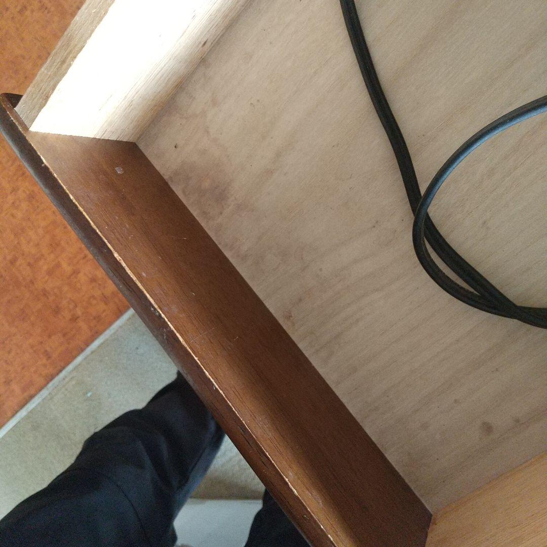 木製4ドアキャビネット 2口コンセント付き　株式会社又七木工社