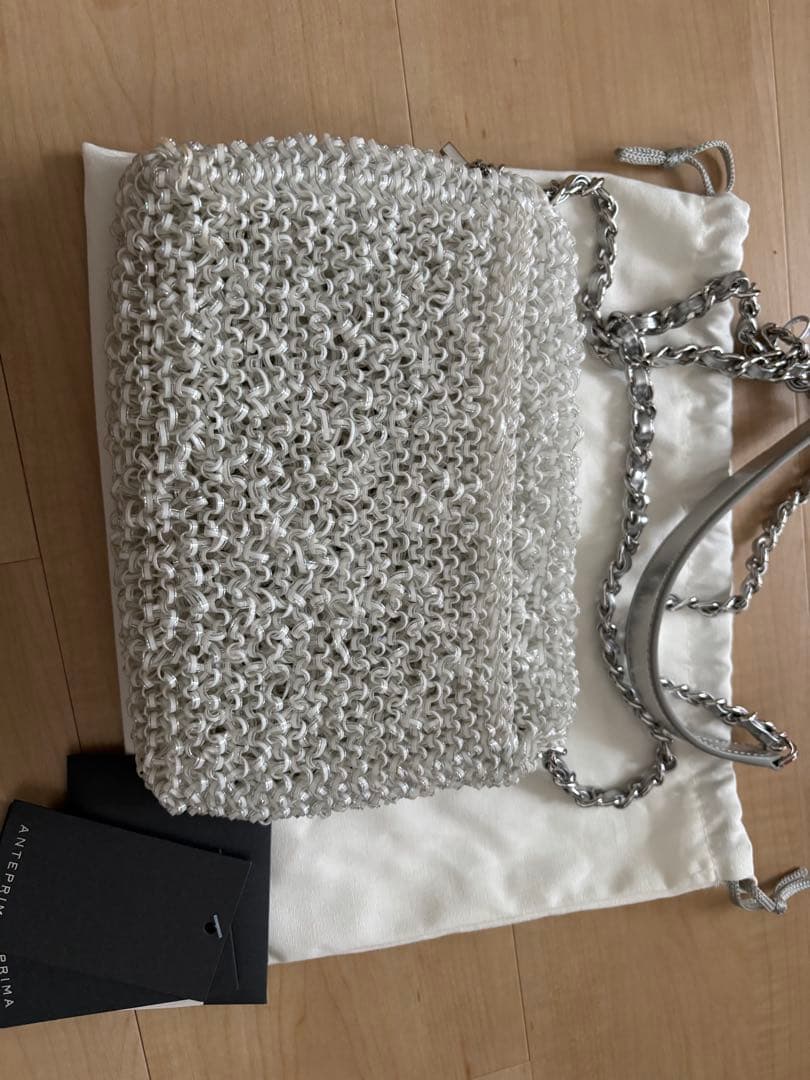 アンテプリマ　ルッケット　ミディアム　オーロラホワイト