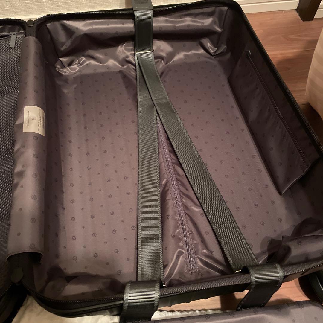 【新品】RIMOWAリモワEssential CABIN 36L