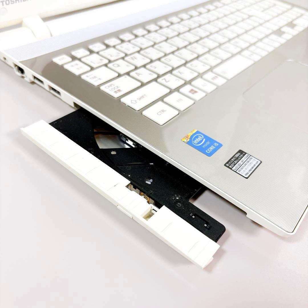 SSDで快適動作✨Core i5 メモリ8GB カメラ ノートパソコン 東芝