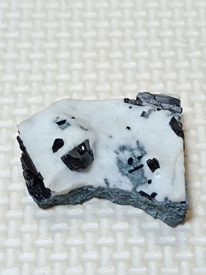 ★海王石　ネプチュナイト　鉱石　原石