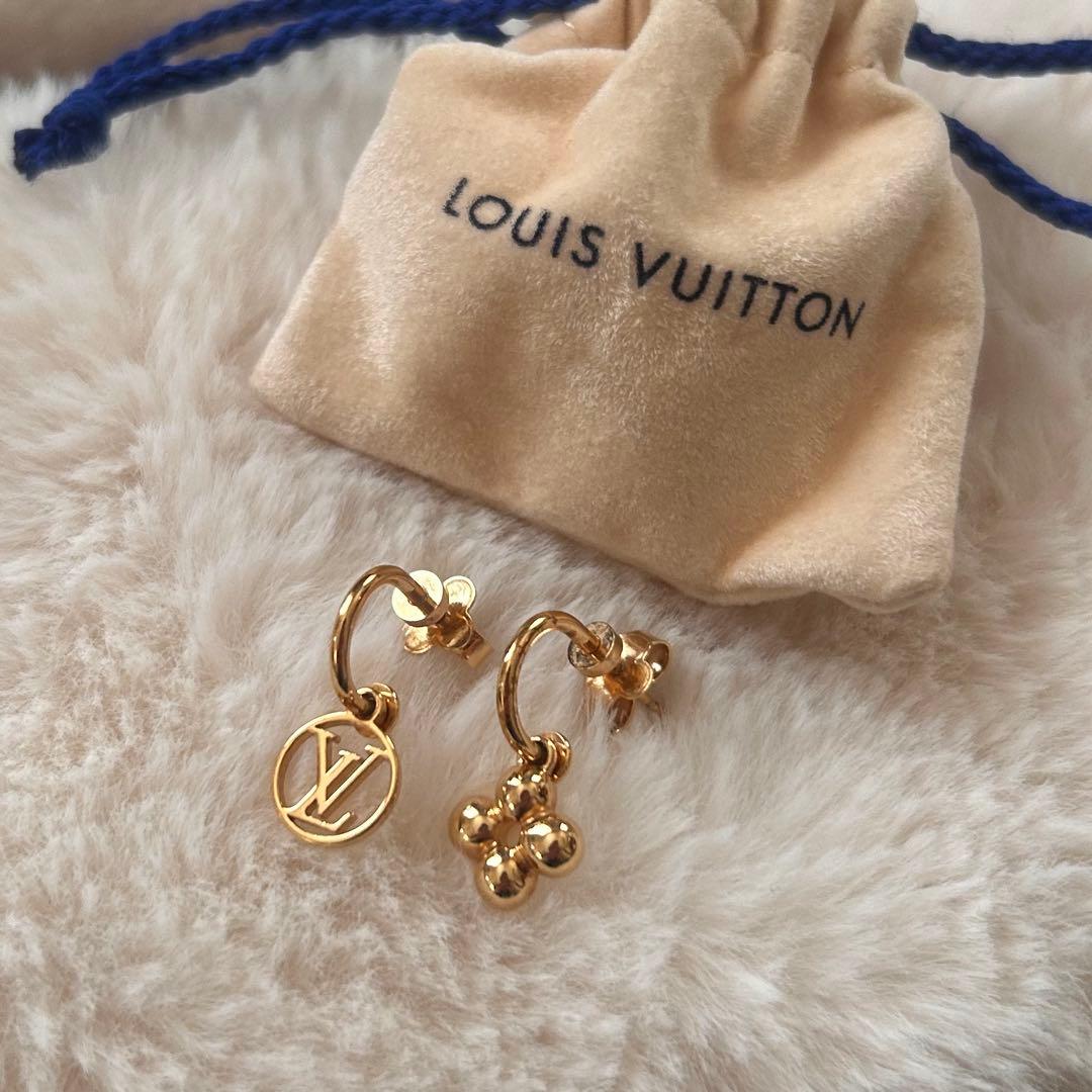 ルイヴィトン　ピアスブックルドレイユ　ブルーミング LV フラワー