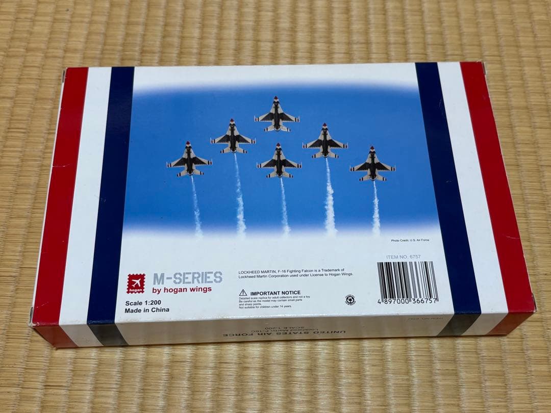 2009年 サンダーバーズ F-16 6機セット　1:200スケール