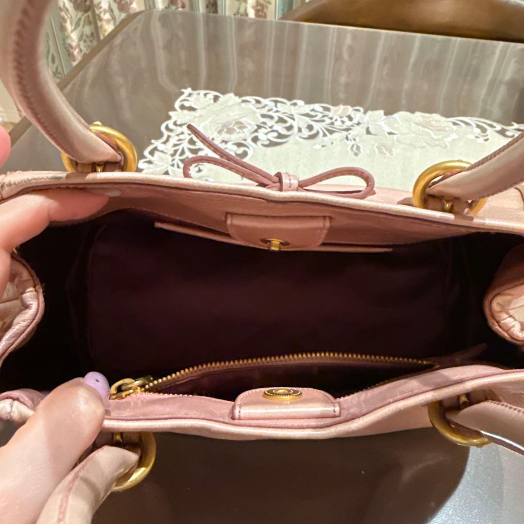 miu miu ピンク ハンドバッグ