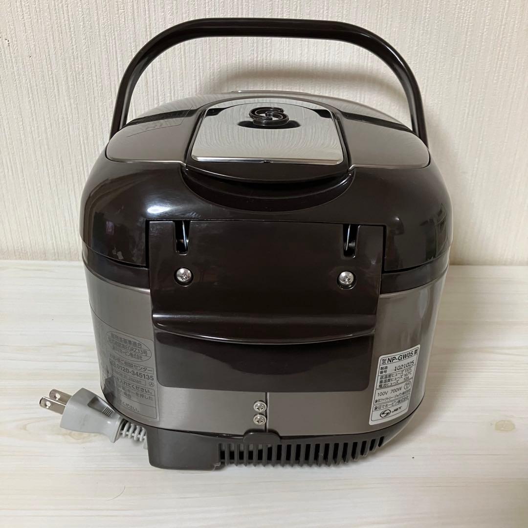 象印　炊飯器　2022年製　NP-GW05