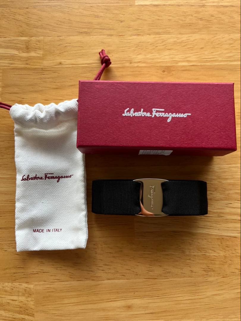 Salvatore Ferragamo バレッタ