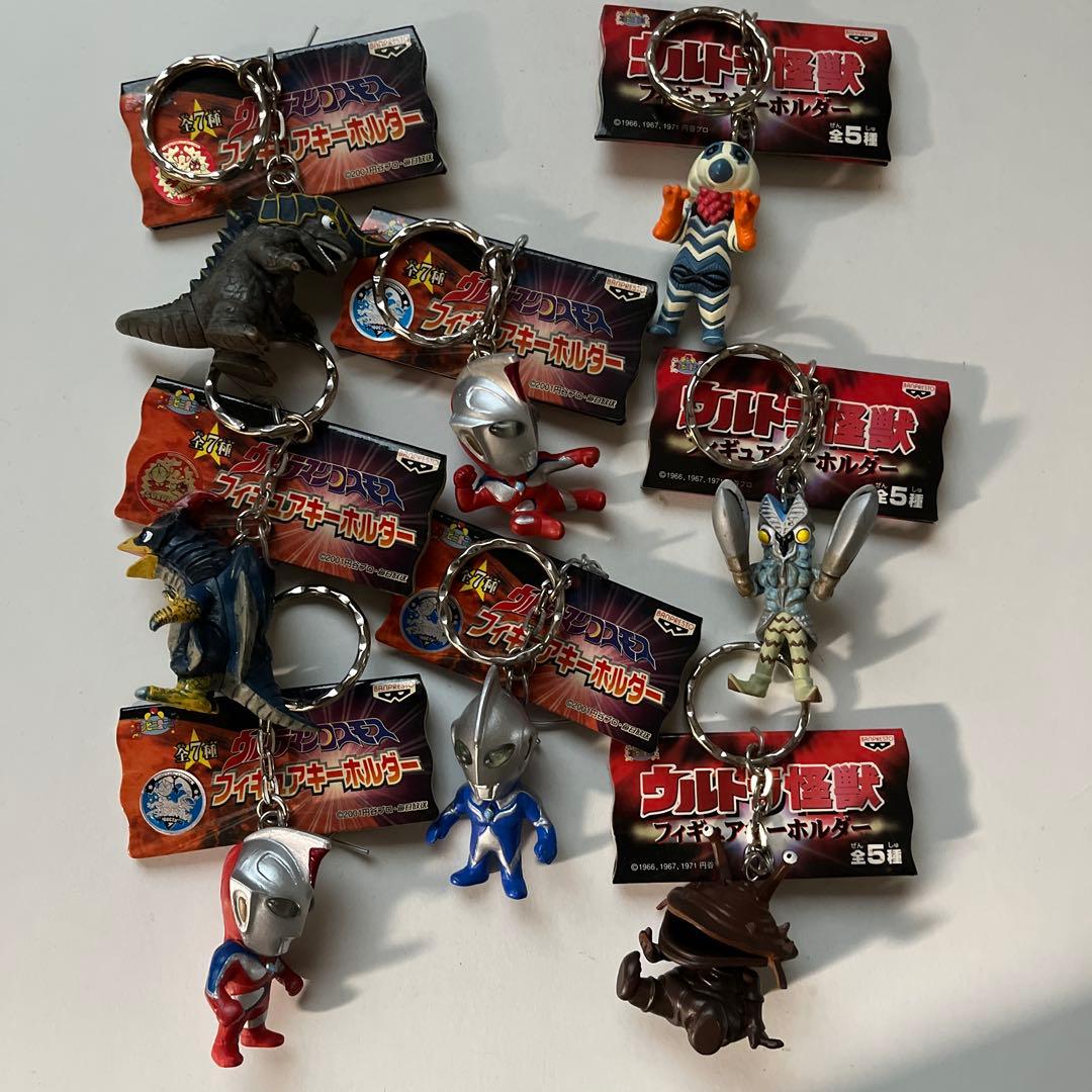 ウルトラマン　キーホルダー　8個セット