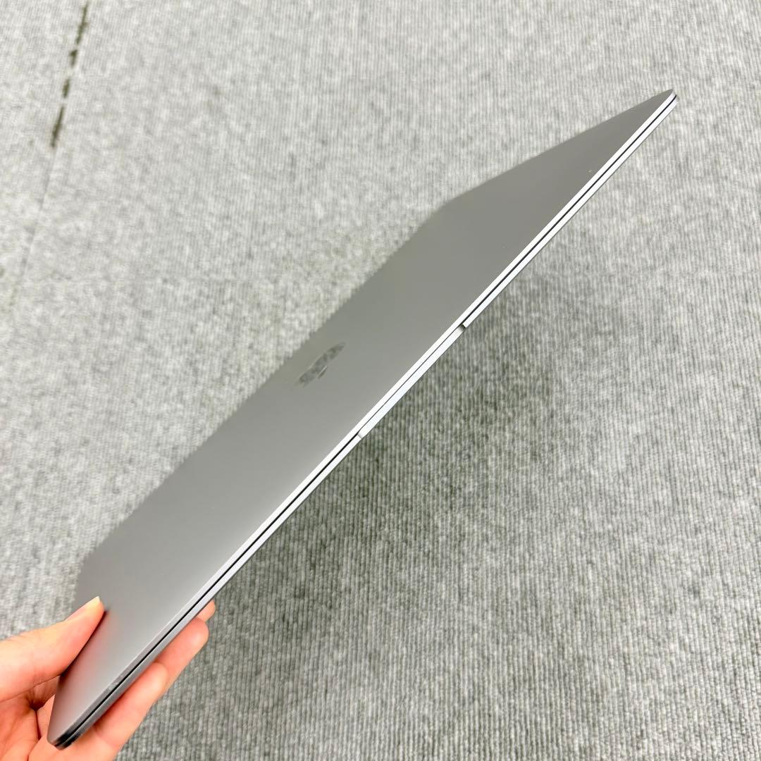Macbook Air 2018 13 イン 8GB/256GB スペースグレイ