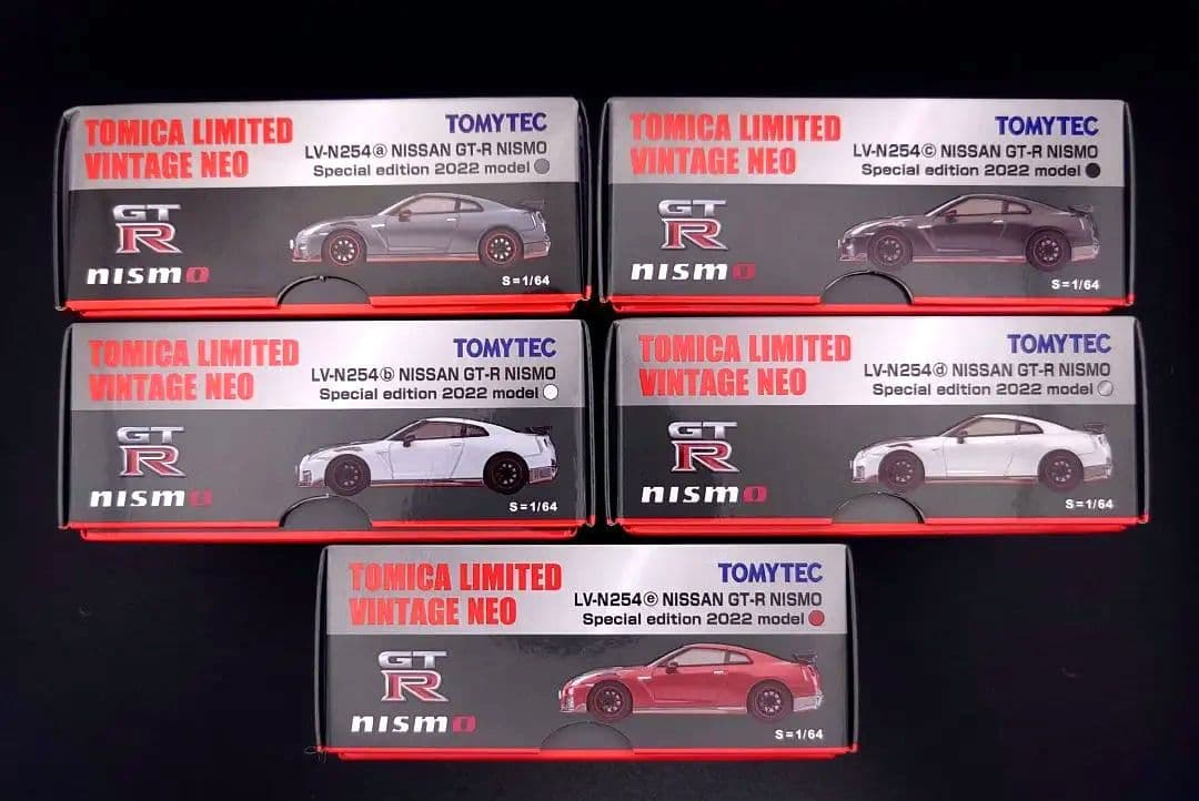 ミニカー TOMICALIMITEDVINTAGENEO NISSANGT-RNISMO