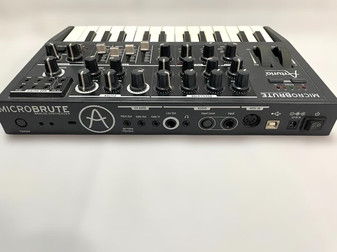 ジャンク Arturia MicroBrute アナログシンセサイザー