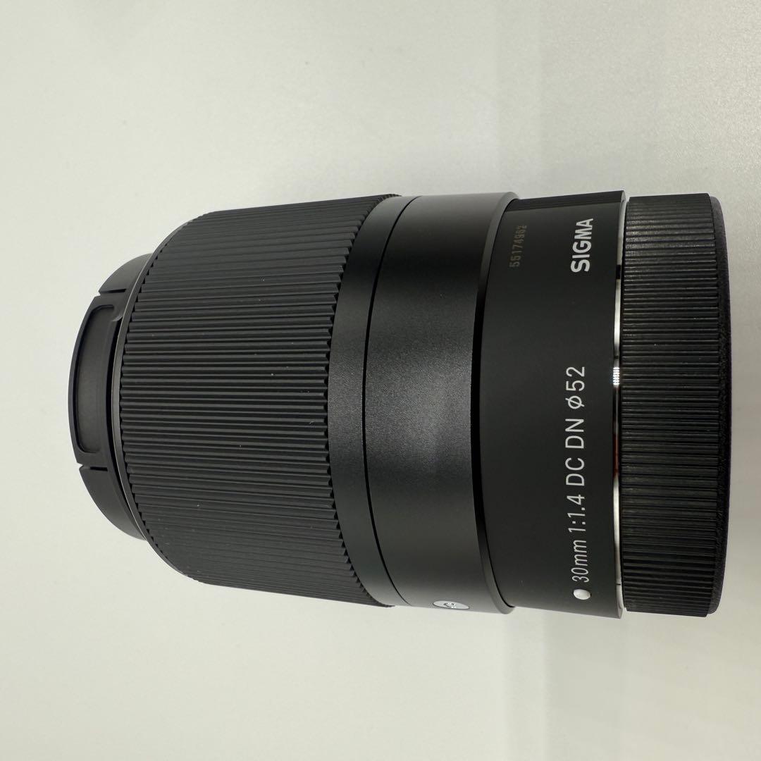 SIGMA 30mm F1.4 DC DN レンズ