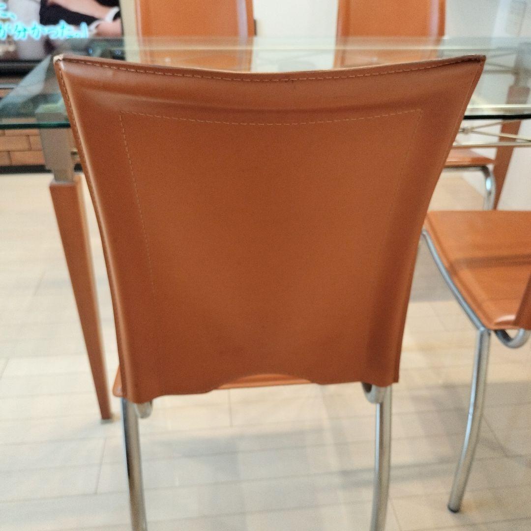 【イタリア製】ガラス製テーブルとレザーチェア4脚セット