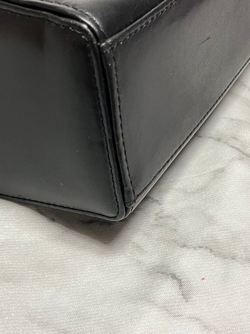 新品未使用　ジバンシー　4Gロゴ　金具付け替え可　フォーマル　ハンドバッグ