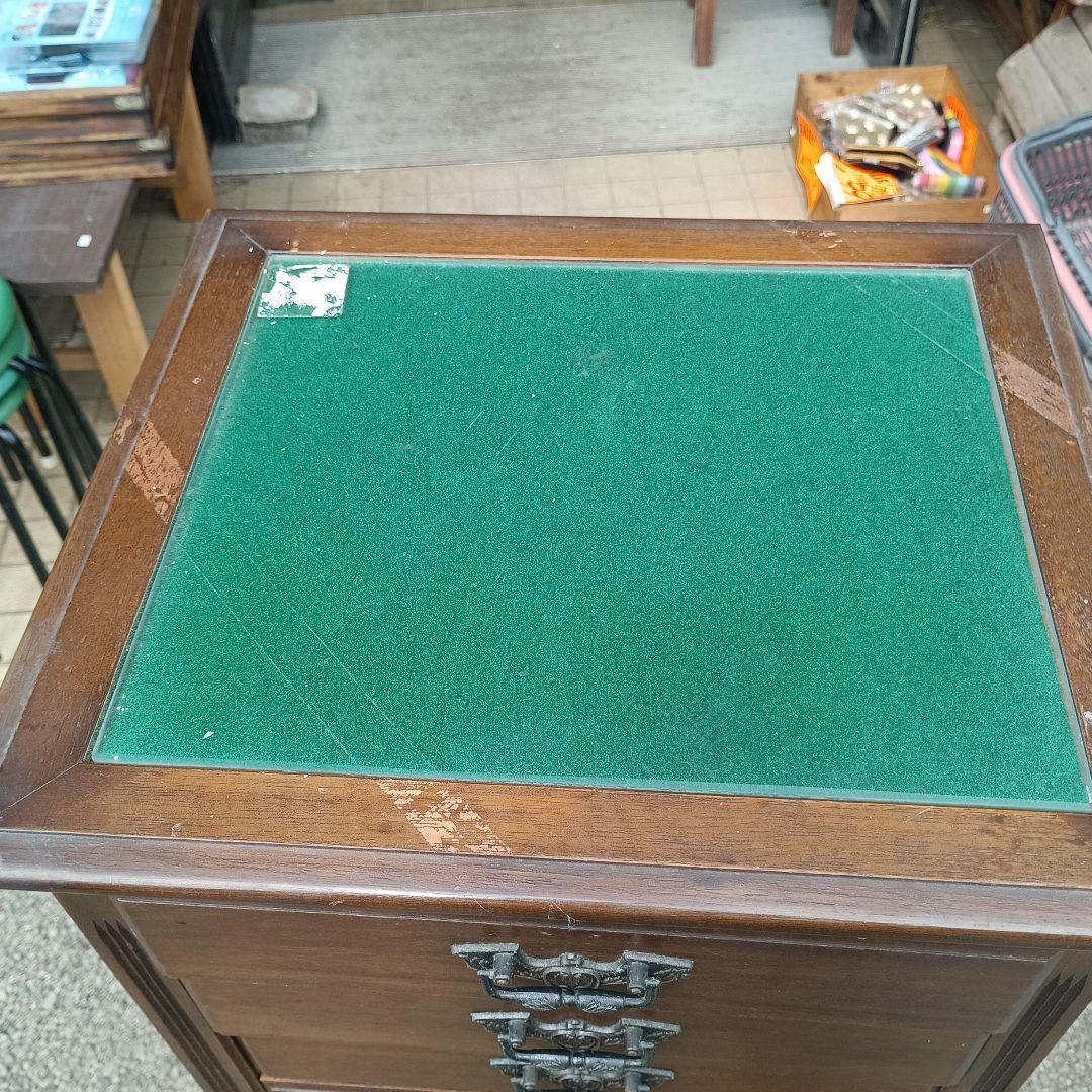 R*a様 4272）アンティーク風　スリムチェスト　引き出し　上面ガラス　難あり