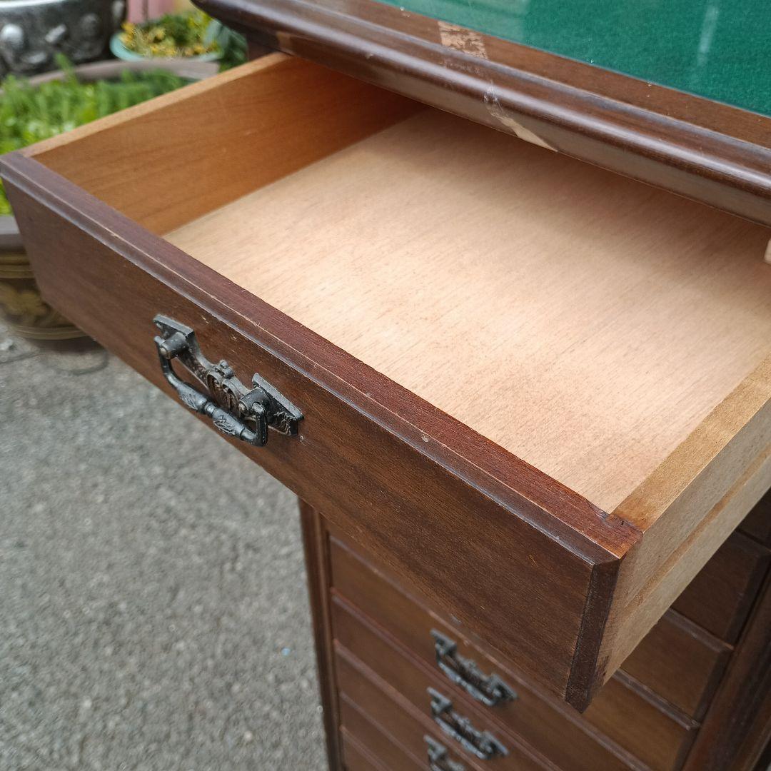 R*a様 4272）アンティーク風　スリムチェスト　引き出し　上面ガラス　難あり