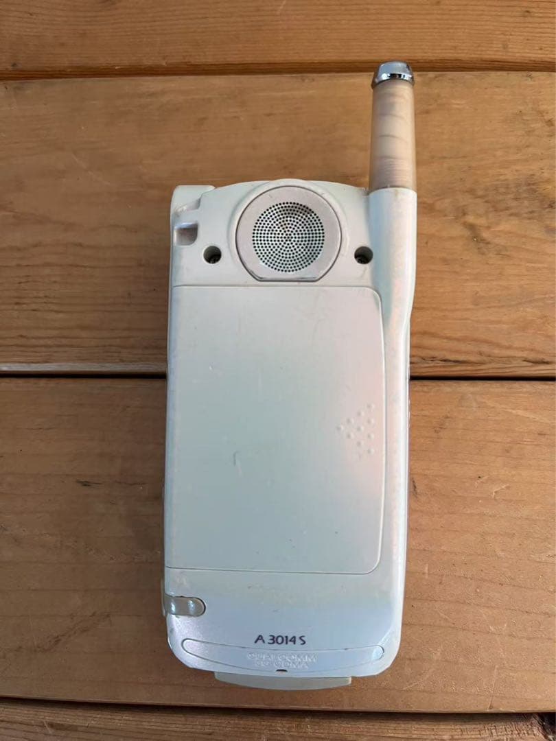 【希少】au A3014S ハローキティコラボモデル　ガラケー　平成レトロ