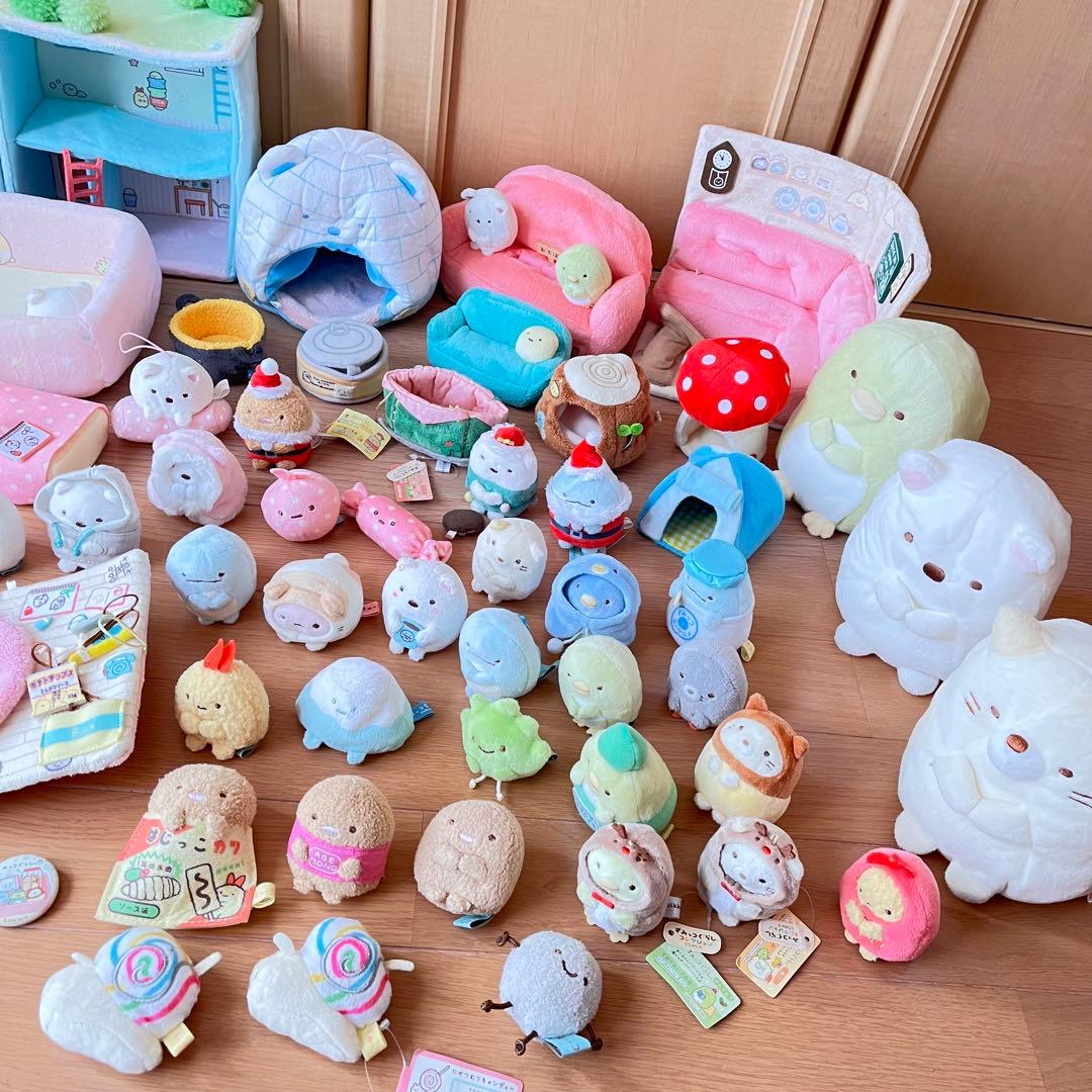 【まとめ売り！】64点　すみっコぐらし　ぬいぐるみ　マスコット　ストラップお部屋