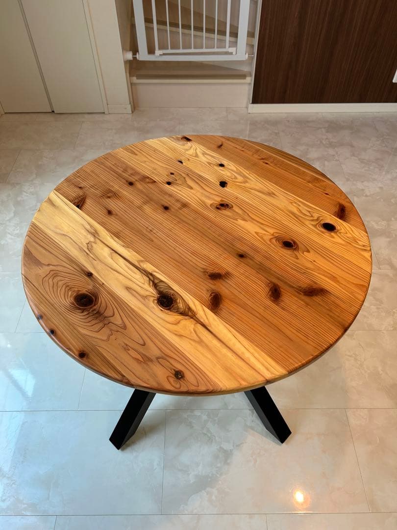 TOMOSUラウンドテーブル　丸テーブル　ハンドメイド　天然木　直径80cm