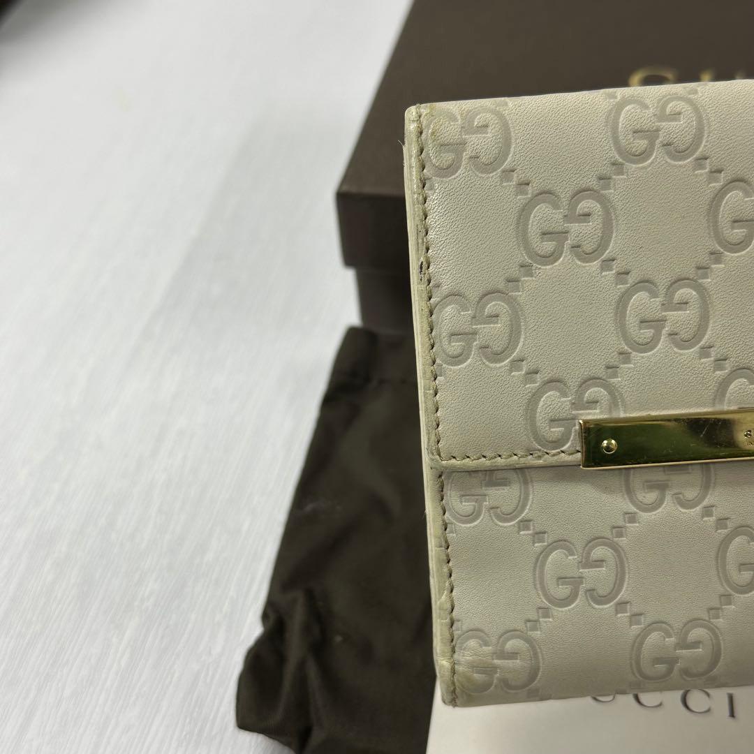 新品同様‼️ グッチ　GUCCI 財布　二つ折り　折り財布　シマレザー