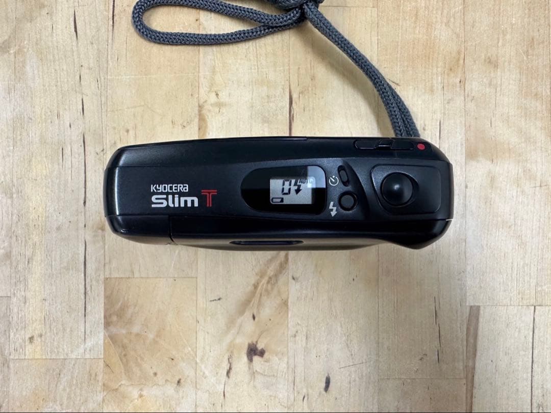 値下 Yashica Slim T コンパクトフィルムカメラ　キョーセラ