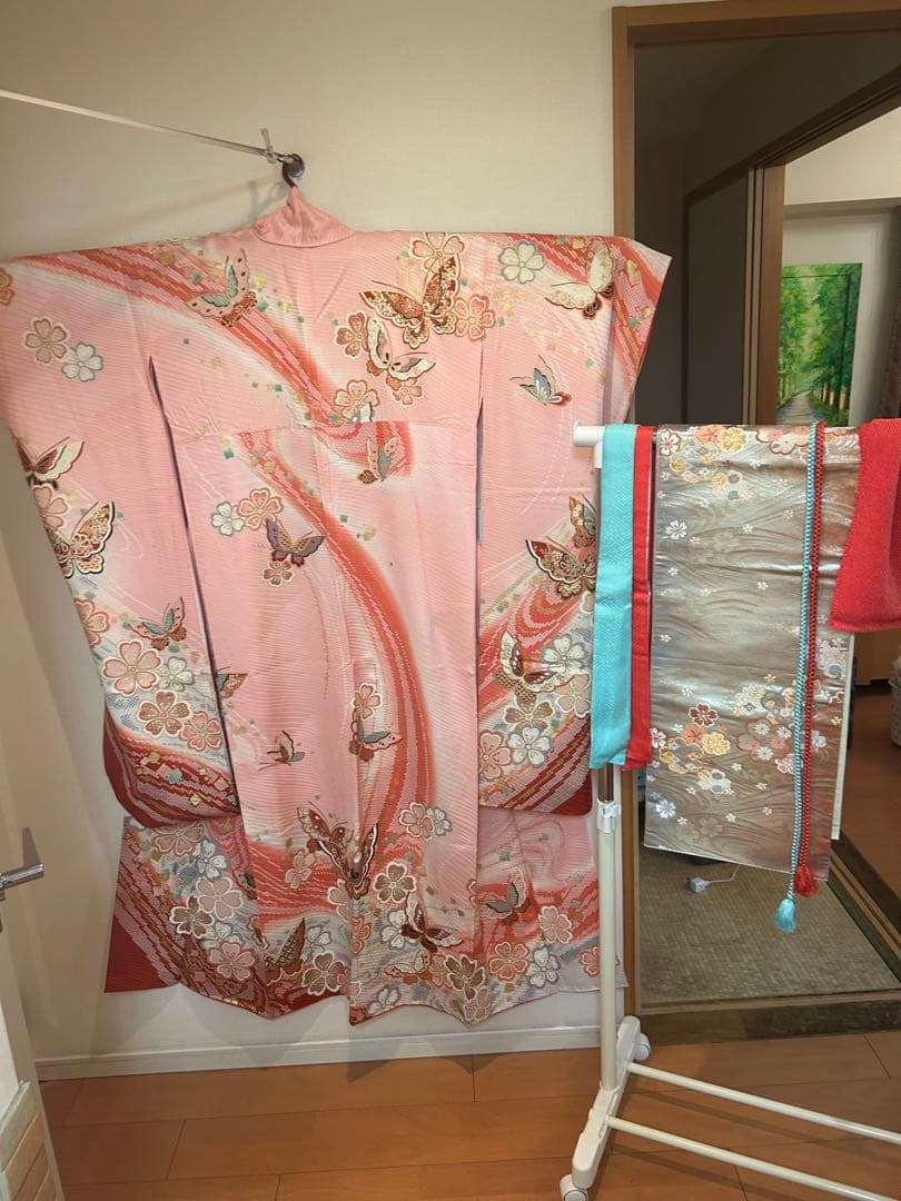 正絹　振袖 ピンク 赤 蝶 花模様 一式