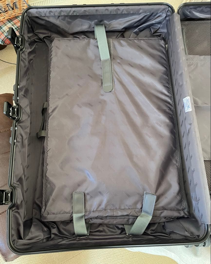 RIMOWA TOPAS ステルス 98L