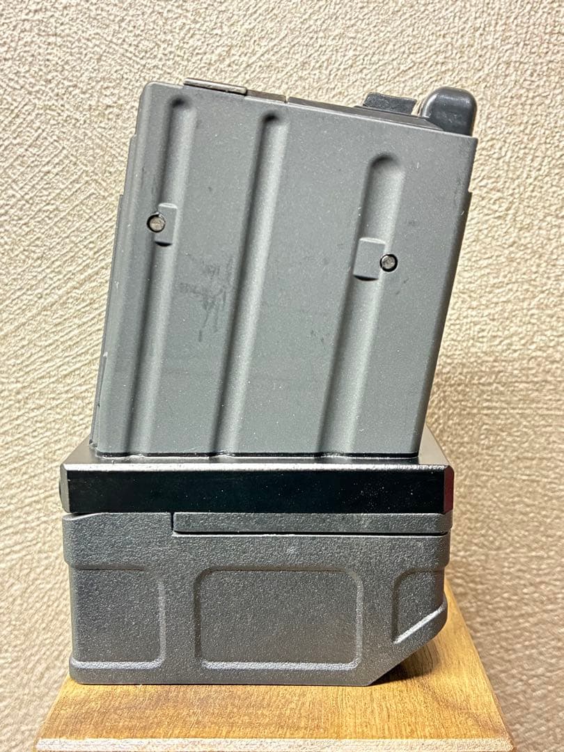 R7-46 東京マルイ GBB M4 マガジンアダプター 外部ソース仕様