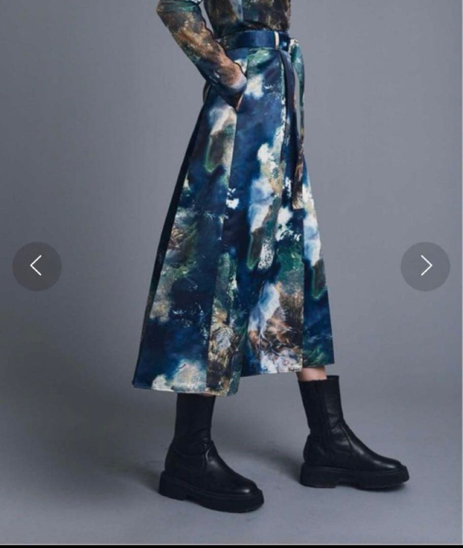 ユナイテッドトウキョウ　シーナリーアートフレアースカート サイズ1 ベルト