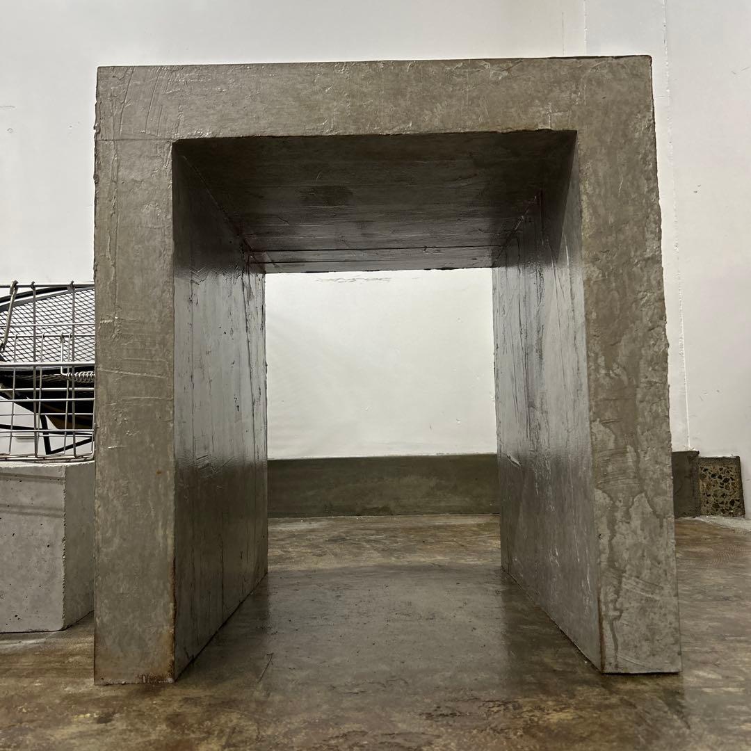 インダストリアルテーブル　モルタル風塗装