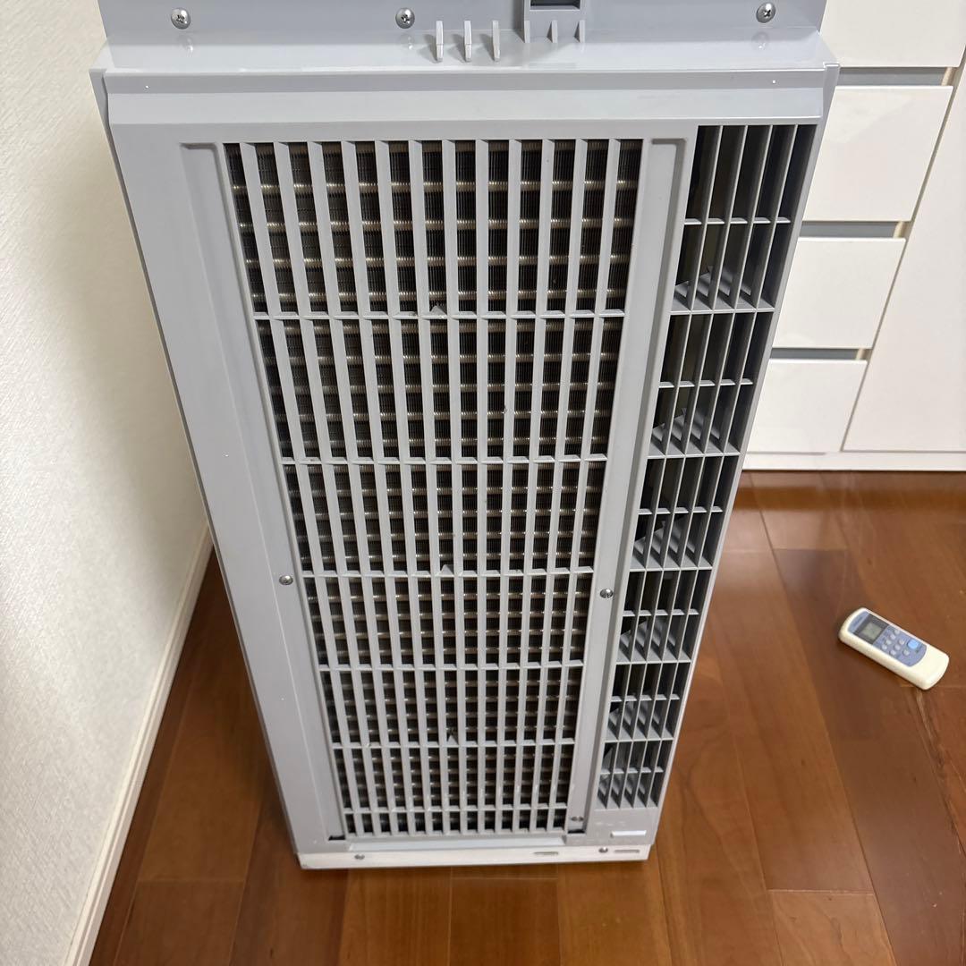コロナ ウィンドエアコン 冷暖房兼用タイプ CWH-A1822 2022年製