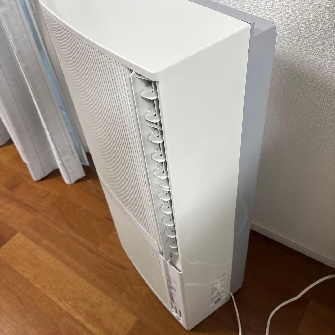 コロナ ウィンドエアコン 冷暖房兼用タイプ CWH-A1822 2022年製