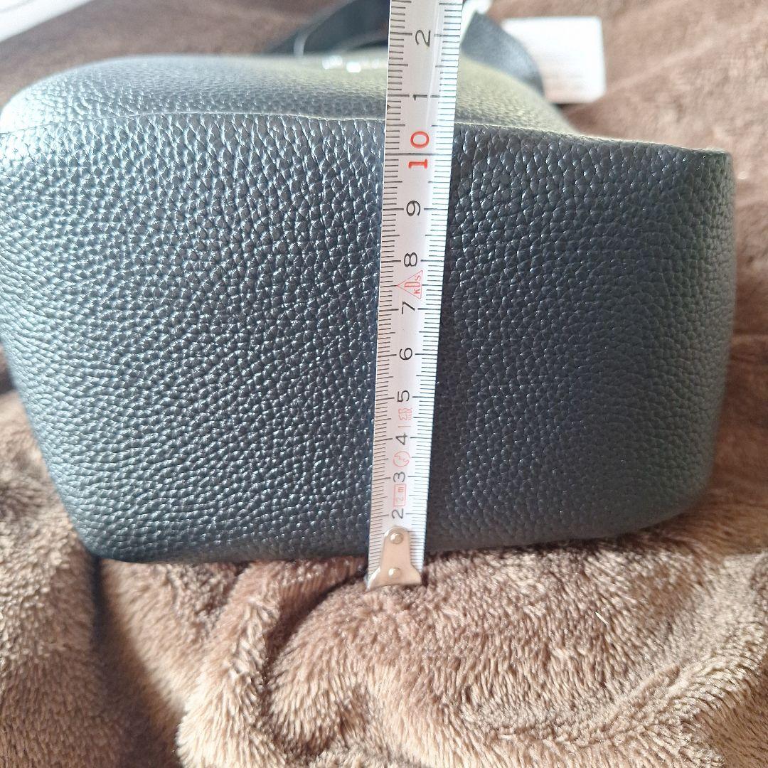 PRADA ノベルティ黒 レザーハンドバッグ