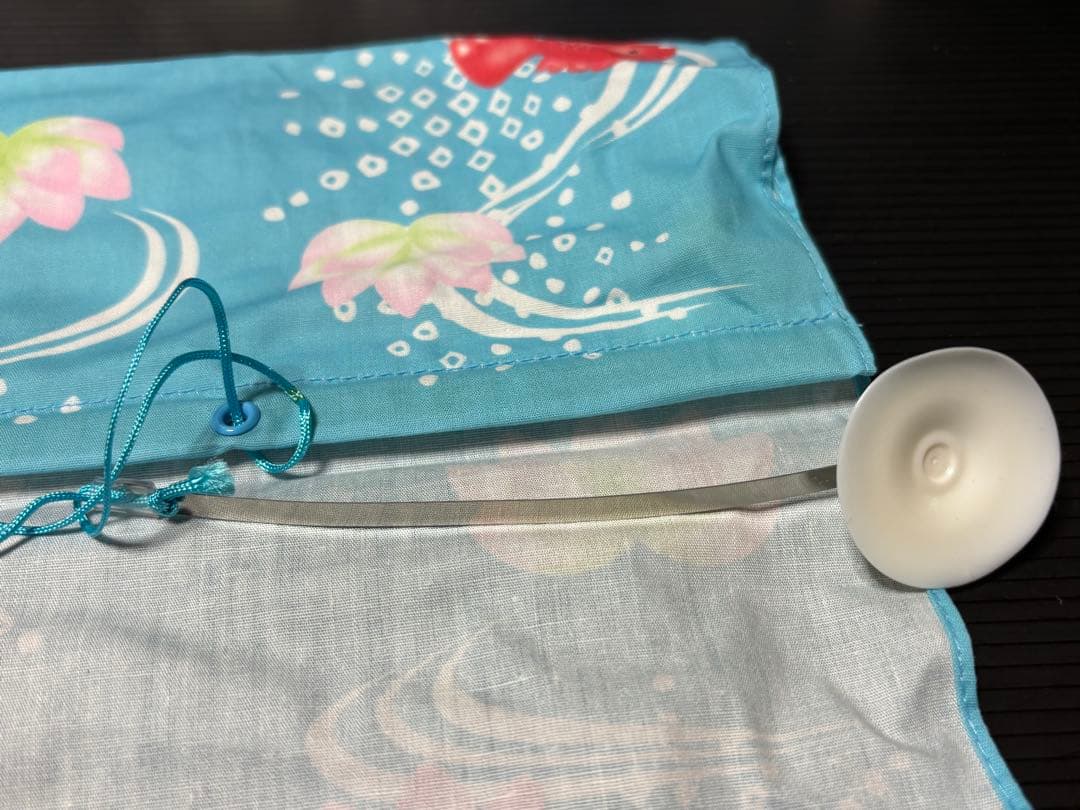 サンリオ　キティ　マネギ　吸盤付き招布　2000レトロ