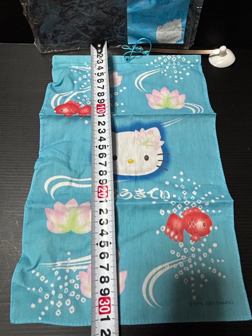 サンリオ　キティ　マネギ　吸盤付き招布　2000レトロ