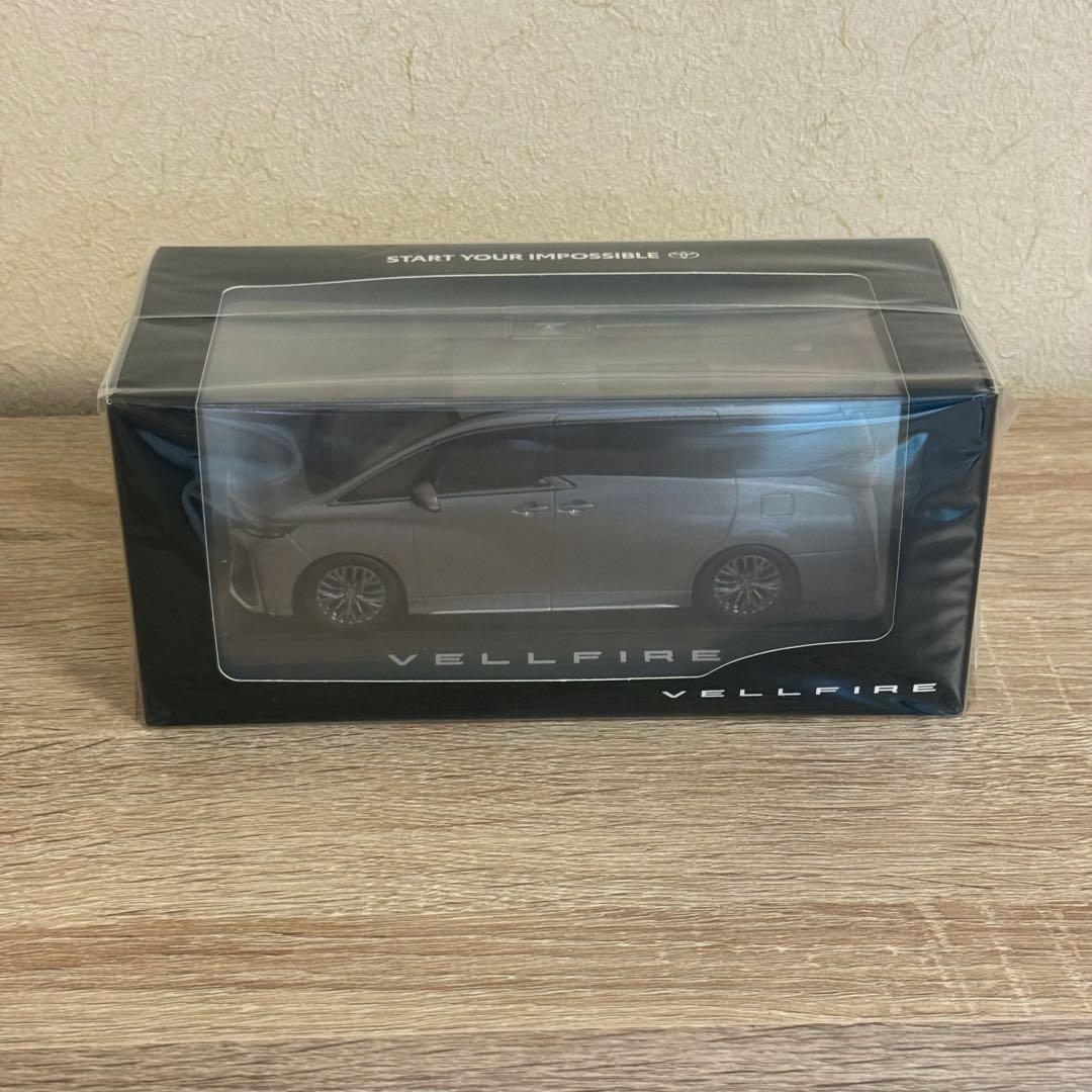 【0604kazu】トヨタ ヴェルファイア プレシャスメタル 1/30