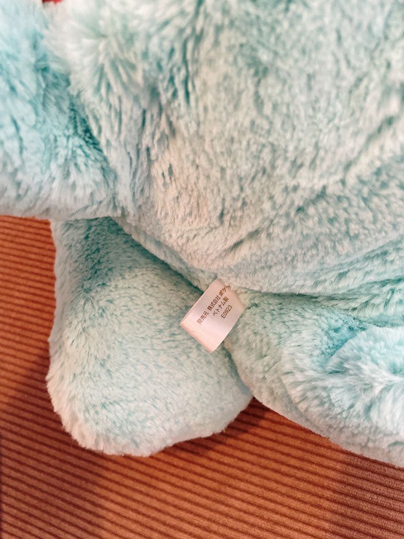 明日から送料分値上げします 【ほぼ未使用】ふわふわ抱きぬいぐるみ　ヌオー