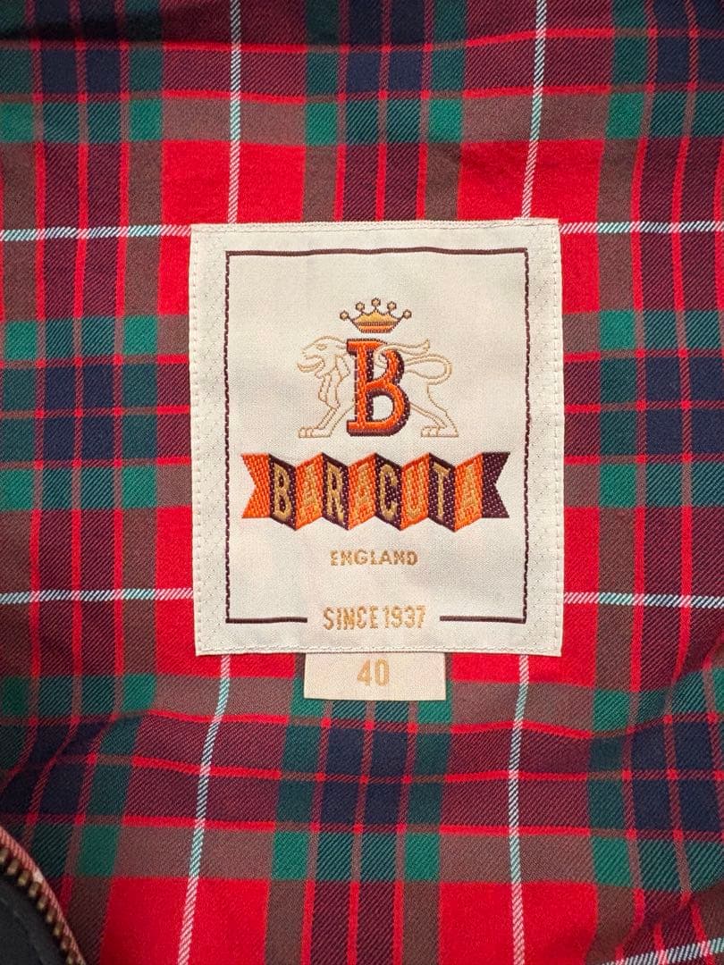 パラグータ　baracuta g9