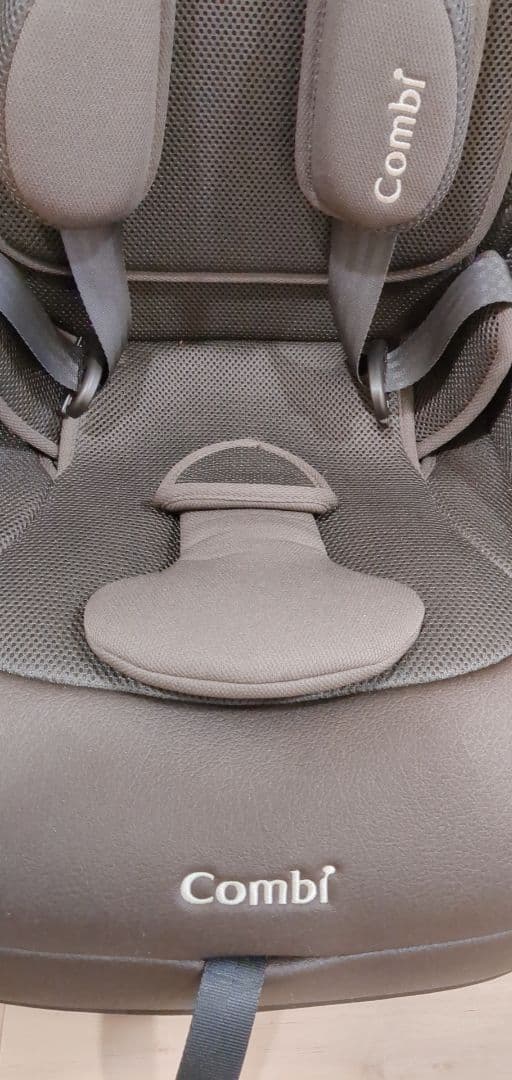 【美品、未使用】コンビ　ジュニアシート　ジョイトリップ アドバンス plus