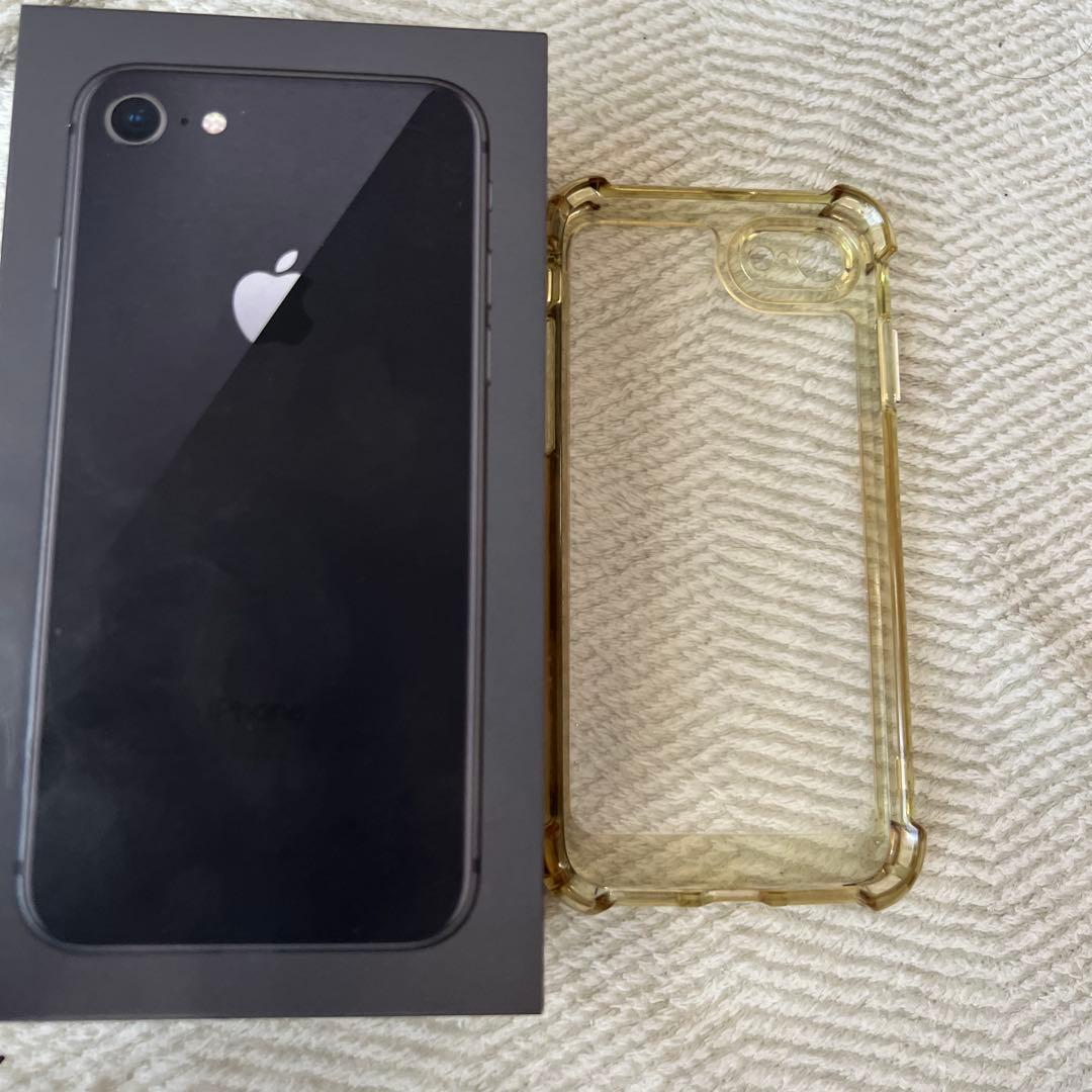 Apple iPhone 8 ブラック 本体