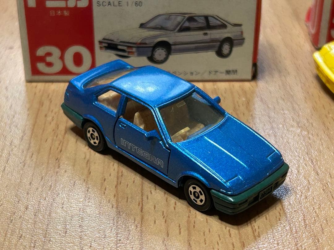 トミカ　インテグラ　日本製