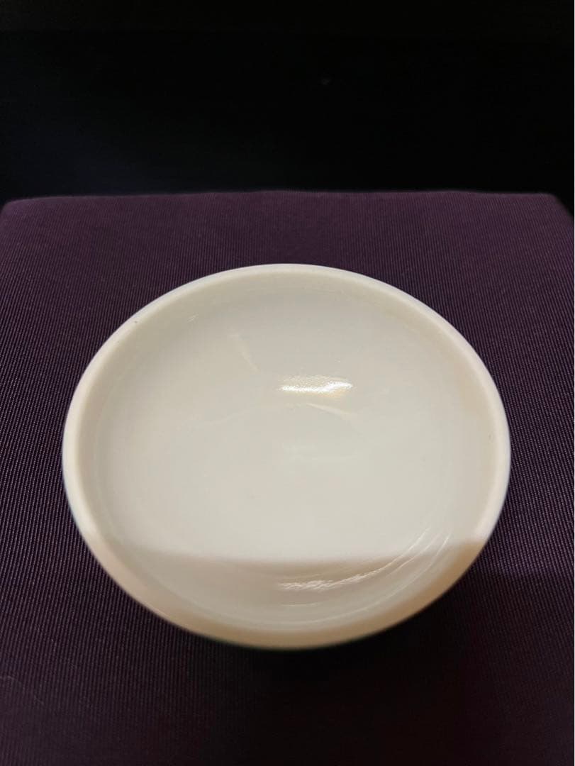 四代徳田八十吉　彩釉　香合