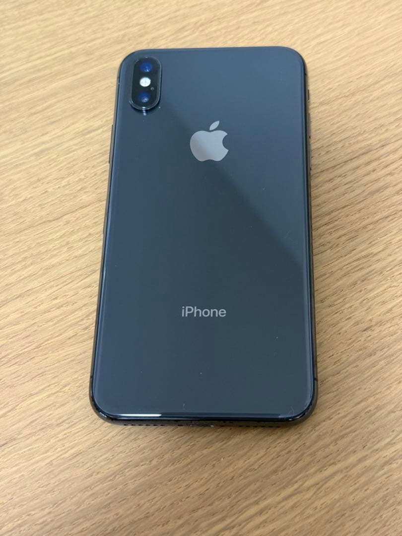 Apple iPhone X 本体　256GB スペースグレー