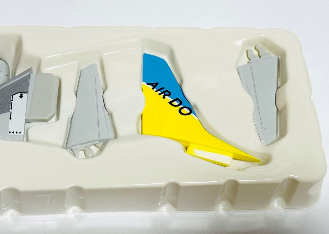 hogan 1/200 AIRDO B737-500 クロスウィング