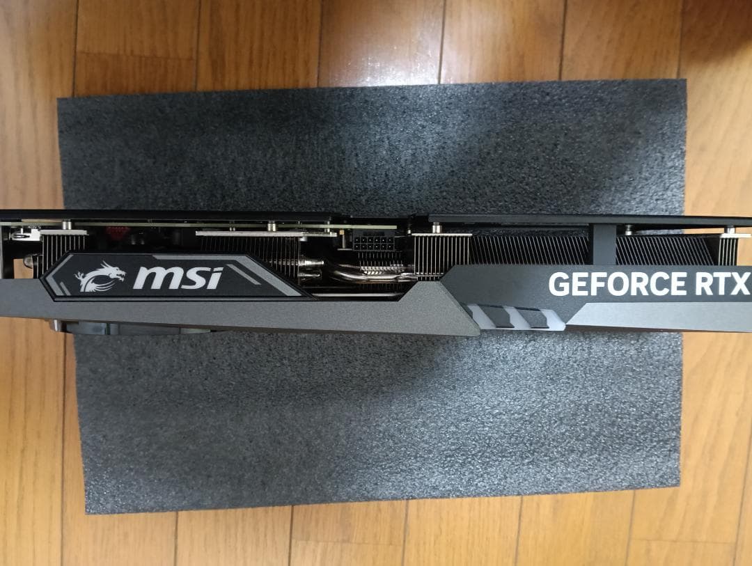 グラフィックボード・グラボ・ビデオカード GeForce RTX 4070 GAMING X TRIO 12G