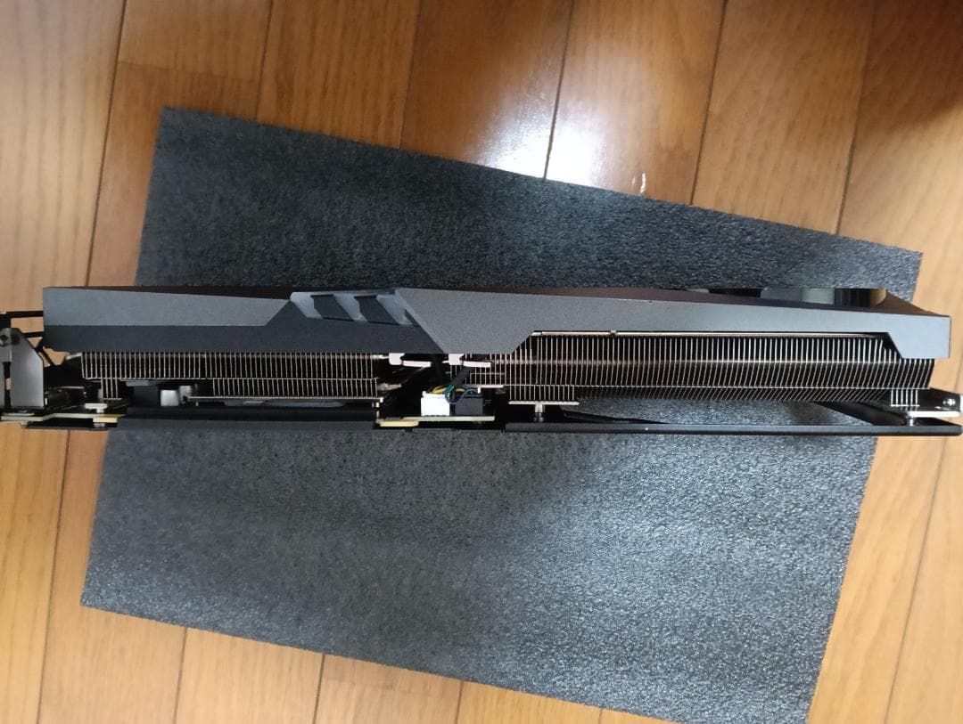 グラフィックボード・グラボ・ビデオカード GeForce RTX 4070 GAMING X TRIO 12G